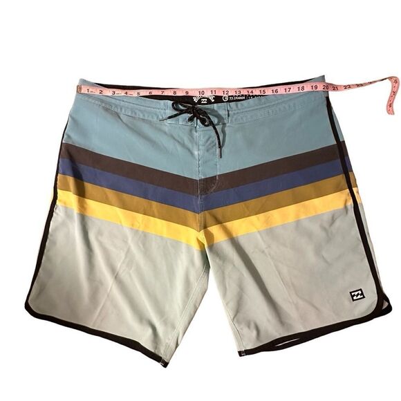 Billabong ~Mens striped Boardshorts ~ side pockets ~size tag removed, see photos - Picture 9 of 14